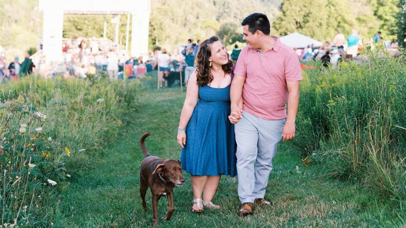 Engagement photo on Dog Mountain